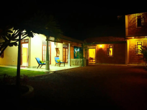 Lenora Villas