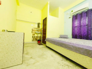 Amar Priya Guest House