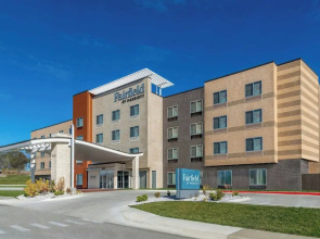 Fairfield Inn & Suites Kansas City at The Legends