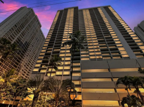 37th Floor Condo with Sweeping Ocean Views & Free parking! by Koko Resort Vacation Rentals