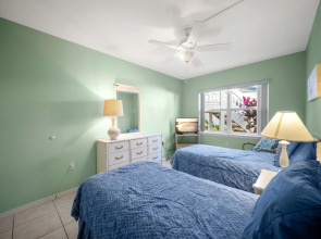 Gulf and Bay Club: Bayside 1226 by Vtrips