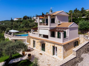 Il Tesori Dassia Villas