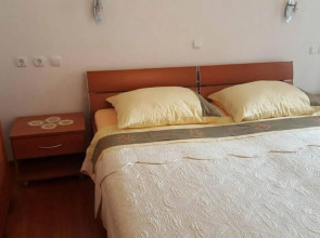 Lemar - parking and barbecue - A5 YELLOW SKY(2)