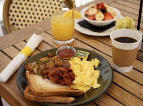 Clinton Hotel South Beach