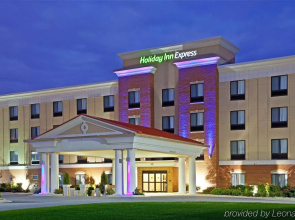 Holiday Inn Express Indianapolis - Southeast by IHG