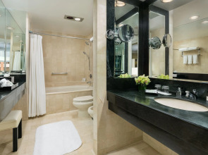 The Michelangelo Hotel