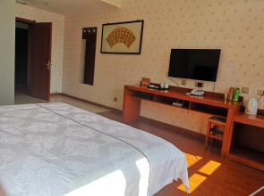 Yinchuan Daxiayi Station (Western Film and Television City Helan Performing Arts Town)