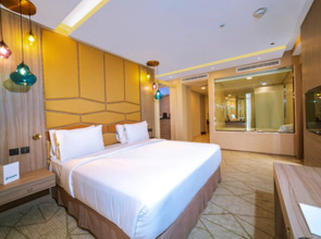 Four Points by Sheraton Production City, Dubai