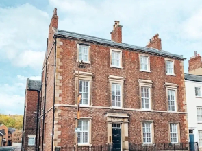 52 Old Elvet