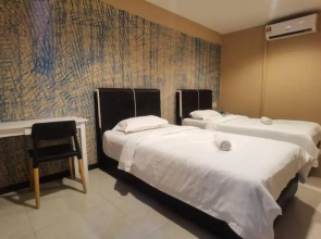 OYO HOME 90667 Chen Room Bs
