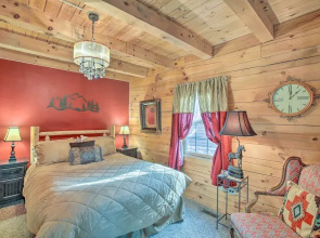Resort Cabin w/ Fire Pit: Golf, Hike and Play!