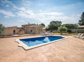 Holiday Home Es Jornets