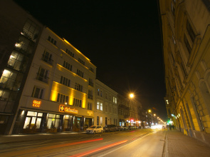 Columbus Hotel