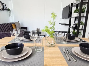Phaedrus Living: Seaside Executive Flat Harbour 206