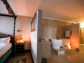 Misty Waves Boutique Hotel