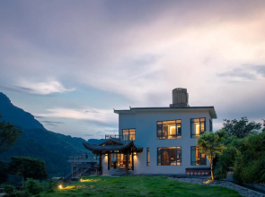 Wulingyuan Heart Awakening Lodge