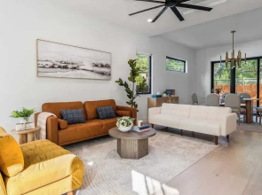 Stylish Home With Firepit & Balcony Steps From Austins Best Near Rainey St, Lady Bird Lake & Downtown The Ashlee by Avantstay