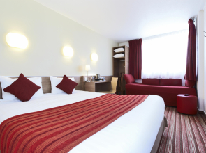 Campanile Paris 12 — Bercy Village