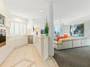 4/2 Selene Street, Sunrise Beach