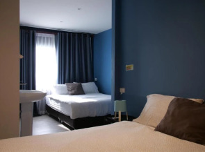 Sleep With Me Bangkok - BTS Phra Khanong