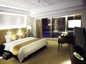 Paramount Gallery Hotel