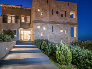 Akemi Luxury Villa