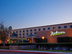 Radisson Hotel Santa Maria