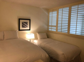 Glacier Lodge - Luxury Condo
