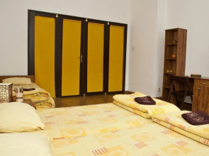 Hostel Mostel