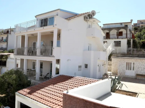 Apts Vidosava - 100m from the sea