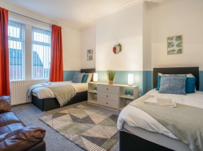 3 Bed-free Parking-close to City