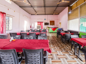 OYO 70694 Hotel Green Park Resort