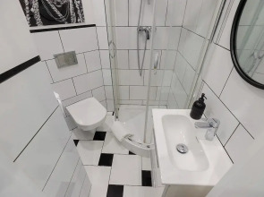 UNIT Warszawa Centrum Room by Metro Rondo ONZ