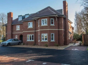 Flexi-Lets@Old Rectory Court, Frimley