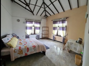 Ja-elas French Touch Entire Villa