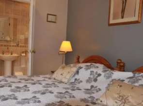 Dragon House Guest Accommodation