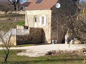 House With 2 Bedrooms in Lot, With Pool Access, Furnished Garden and W