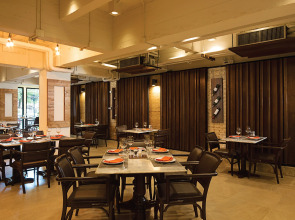 Mövenpick Suriwongse Hotel Chiang Mai