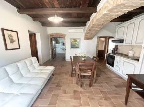 Spoleto Biofarm - All Year Pool + Shops and Bars