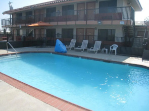 Motel 8