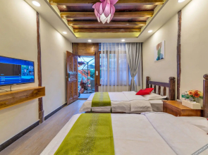 Lijiang Liangmiaiqing Inn