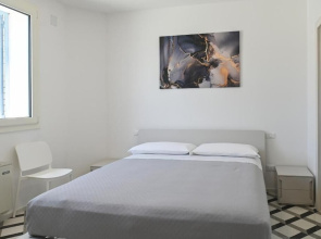 Perle Marine Suite Apartments