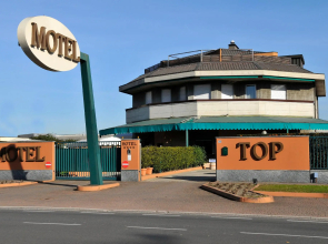 Hotel Motel Top