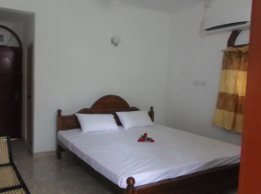 Raveena Home stay kumarakanda