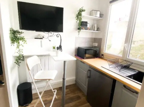 Petit studio au pied du château