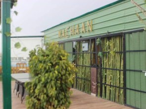 OYO 726 Hotel Safari