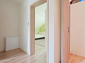 ID 4945 - Private Rooms