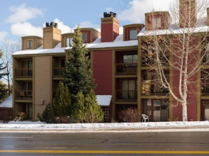 #100 1br Snowcrest walk 2 PC Resort