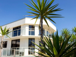 Bayview Beachfront Apartments, in town right on the beach