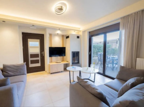 Villy Luxury Home by the sea 1